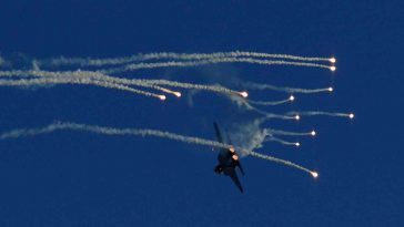 إطلاق خاطئ لصواريخ القبة الحديدية على طائرة F-15 تابعة لسلاح الجو الإسرائيلي