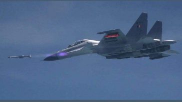 الهند تدمج صاروخ أسترا البعيد المدى على الطائرة المقاتلة Su-30MKI