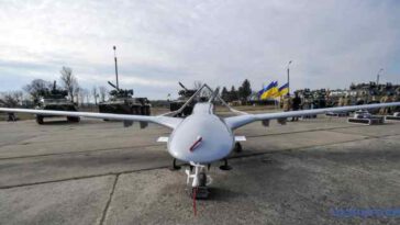 طائرات بيرقدار المسيرة تدمر موقع القيادة الروسية في جزيرة الثعبان
