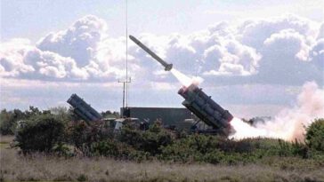 الولايات المتحدة تقدم لأوكرانيا نظامين إضافيين للدفاع الصاروخي من طراز هاربون