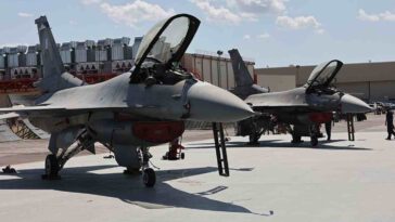 اليونان تستلم أولى مقاتلاتها من طراز إف-16 فايبر المحدثة محليًا