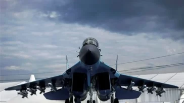 هيكل جديد! روسيا تكشف عن تحسينات خاصة في مقاتلة MiG-35 لجذب العملاء