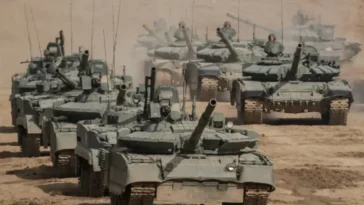 روسيا تجهز نحو 6000 دبابة وعربة مدرعة و 400 طائرة مقاتلة لشن هجوم جديد في أوكرانيا