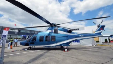 المروحية التركية المحلية الصنع من طراز GÖKBEY تحلق لأول مرة بأول محرك هليكوبتر تركي (فيديو)