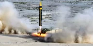 إيران تكشف عن صاروخها الباليستي الأحدث "خرمشهر 4" بمدى يصل إلى 2000 كيلومتر