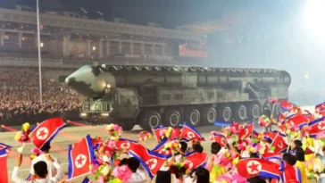 يغطي كل الأراضي الأمريكية! كوريا الشمالية تكشف عن صاروخ هواسونغ-18 الباليستي النووي العابر للقارات