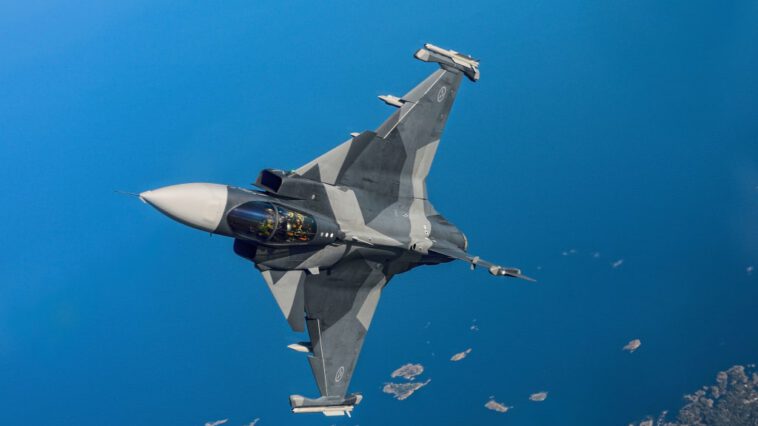 اختبارات المقاتلة السويدية التي توصف بـ"قاتلة Su-35" تنتهي بخيبة أمل كبيرة