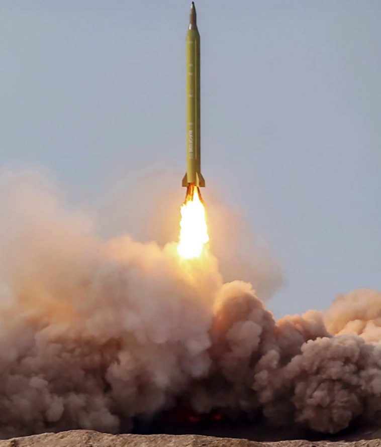ما مدى صدقية ادعاء إيران بإصابة هدف بحري متحرك من صاروخ باليستي بمدى 1800 كم ؟