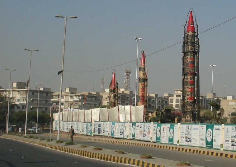 بعض الصواريخ العاملة في ترسانة باكستان،، الدولة الإسلامية النووية الوحيدة
