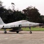 تايوان توقف أسطول طائراتها من طراز F-5E بعد حادث اصطدام مقاتلتين في الجو