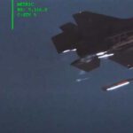 صورة من اختبار F-35A أثناء إلقائها القنبلة النووية B61