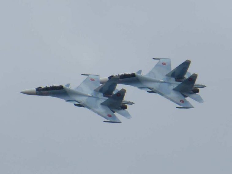 مقاتلتين من طراز Su-30 تتفوقان على ثمانية مقاتلات من طراز F-16