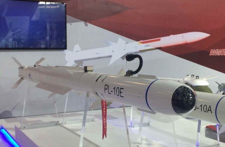لماذا سيكون صاروخ PL-10 الجديد على مقاتلات JF-17 الباكستانية كابوسًا للهند في القتال قصير المدى