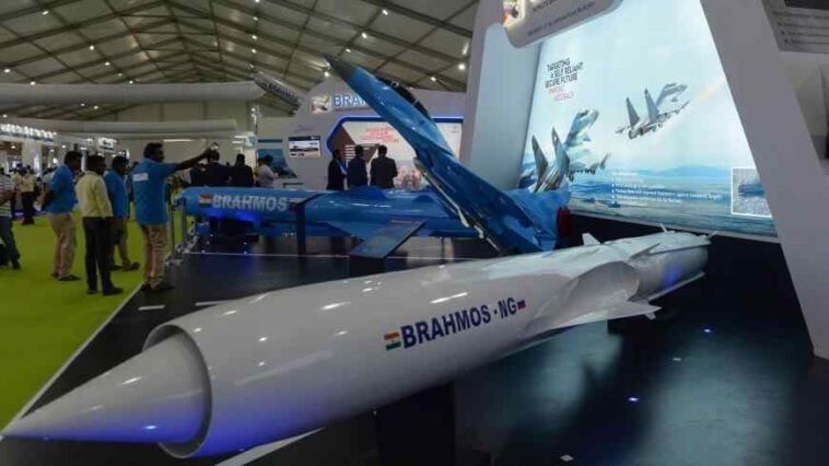 مصر والهند توقعان اتفاقية تصنيع مشترك ونقل تقنية الأسلحة.. وصاروخ الكروز "براهموس" على طاولة المفاوضات