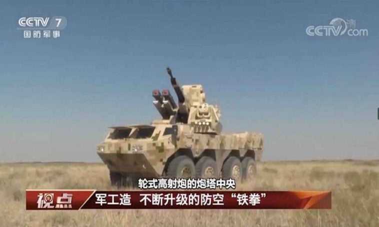 الجيش الصيني يكشف عن نظام دفاع جوي جديد ذاتي الحركة شبيه بنظام بانتسير الروسي