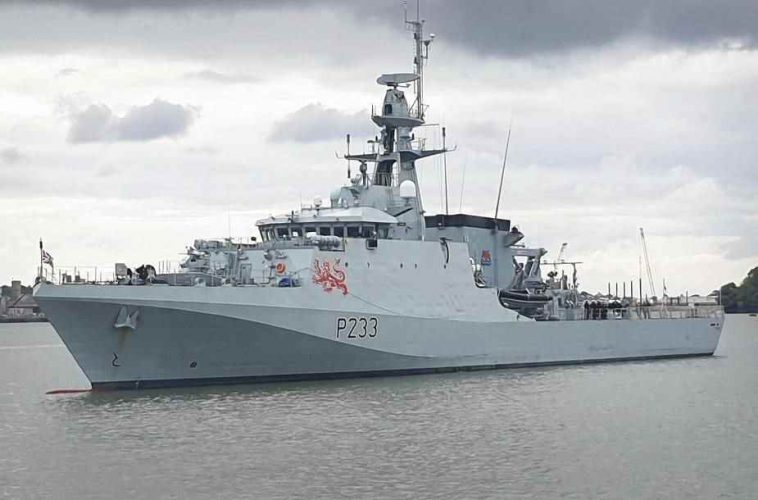 بريطانيا تنشر سفنها الحربية بالقرب من فرنسا بسبب خلاف على الصيد