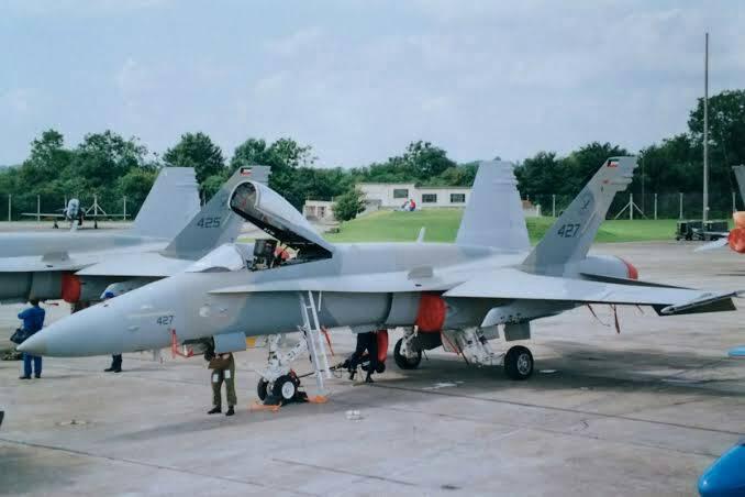 تونس تتفاوض للحصول على مقاتلات F-18 Hornet الكويتية