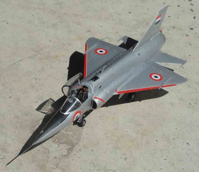 عندما صنعت مصر عدة نماذج أولية لمشروع طائرة مقاتلة محلية