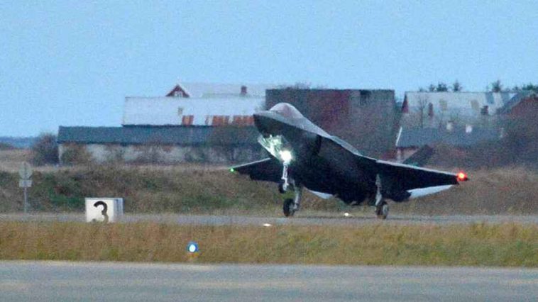أنظمة الحرب الإلكترونية الروسية تعترض 52 مقاتلة نرويجية من طراز F-35