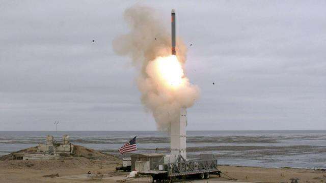 الولايات المتحدة تبدأ في تثبيت نظام الدفاع الصاروخي إيجيس آشور في بولندا