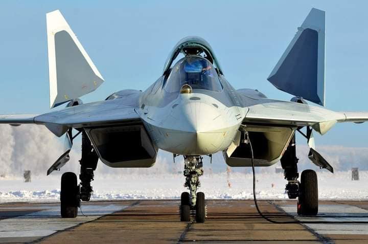 روسيا تجهز طائرتها المقاتلة الشبحية Su-57 بالذكاء الاصطناعي وصواريخ فرط صوتية