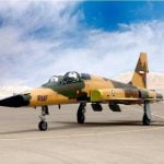 سقوط طائرة إيرانية من طراز F-5 في قاعدة دزفول جنوب إيران ومقتل طيارين