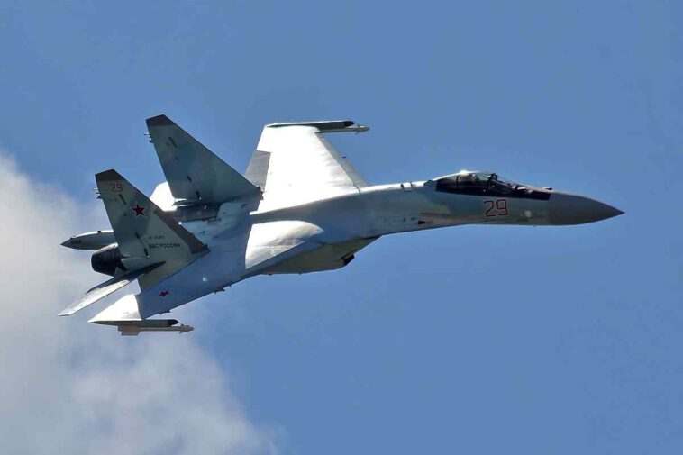 صور أقمار صناعية تظهر أن معظم طائرات Su-35 الجديدة من خطوط الإنتاج الروسية تتجه إلى مصر