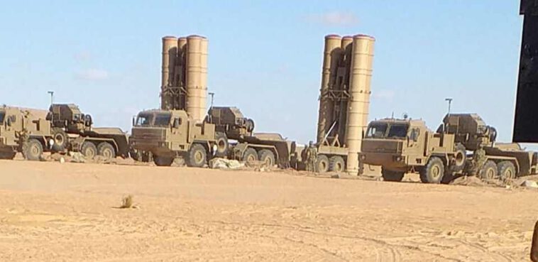 في تهديد لحفتر .. الجيش الجزائري يطلق نيران منظومة الدفاع الجوي إس-300