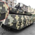 الجيش الأوكراني يضع شريط لاصق على دبابة T-84BM Oplot على أساس أنه تمويه رقمي