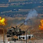 حزب الله يطلق صواريخ على إسرائيل ردًا على الضربات الجوية
