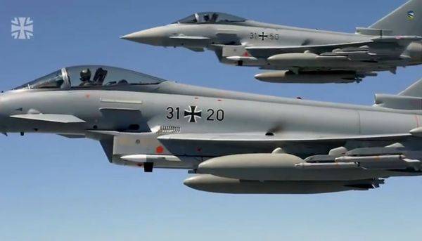 صور مميزة لمقاتلات يوروفايتر تايفون الألمانية أثناء اختبار الصاروخ الأوروبي ميتيور METEOR الذي تسعى مصر لامتلاكه سواء على الرافال أو التايفون