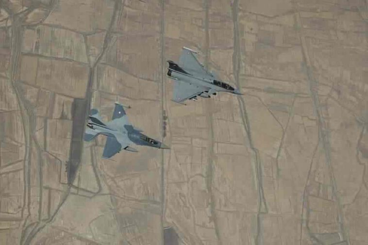 هل تقترب بغداد من التعاقد على الرافال؟ العراق ينفذ مناورات جوية مشتركة باستخدام مقاتلات إف-16 مع مقاتلات رافال الفرنسية