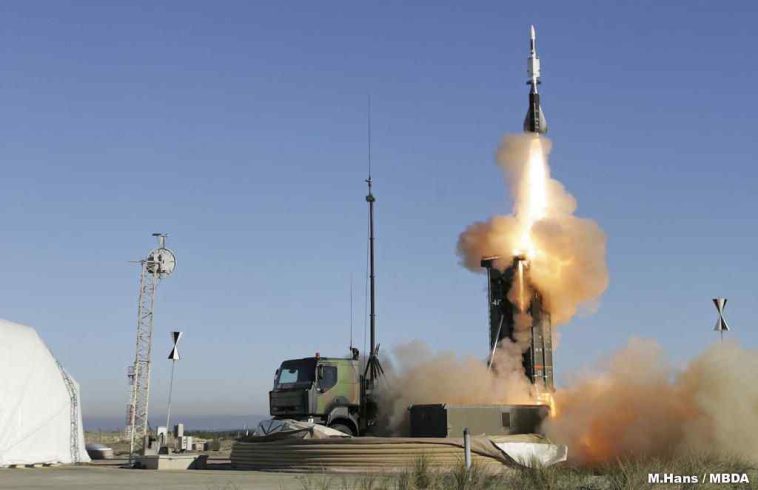 الناتو يطالب تركيا بالتخلي عن نظام الدفاع الروسي إس-400 وتعويضه بصواريخ "أستر" الفرنسية الإيطالية