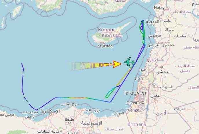 طائرة تجسس أمريكية تقوم باستطلاع السواحل المصرية