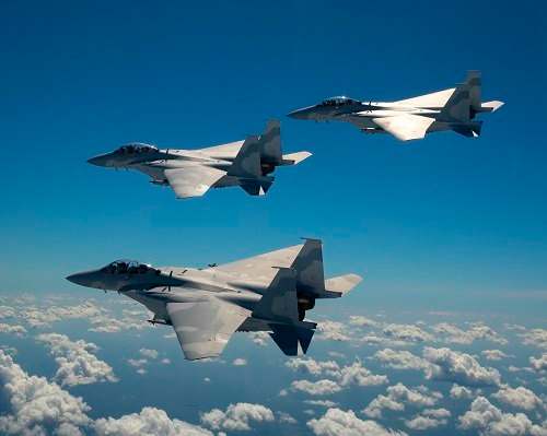 قطر تتسلم أول طائراتها المقاتلة من طراز F-15QA أبابيل