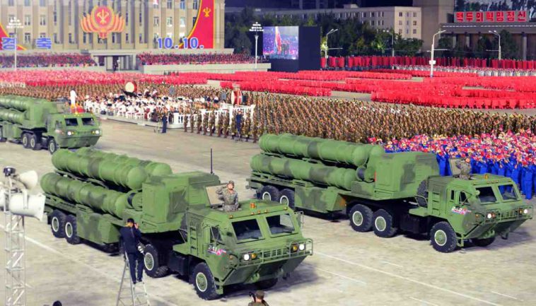 كوريا الشمالية تكشف عن نظام دفاع جوي جديد بعيد المدى