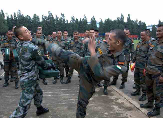 وسائل إعلام: الجيش الهندي يأسر 200 جندي صيني على الحدود الهندية التبتية