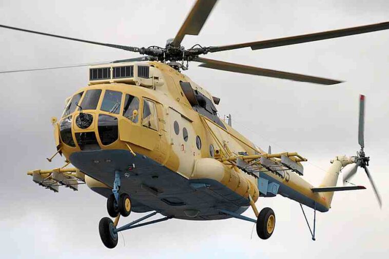هبوط اضطراري لمروحية Mi-17 تابعة لسلاح الجو الجزائري (فيديو)
