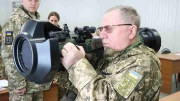 الجيش الأوكراني يبدأ التدرب على استخدام القاذف البريطاني المضاد للدروع MBT NLAW