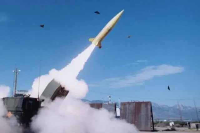 بيونغ يانغ تؤكد اختبار صواريخ موجهة تكتيكية