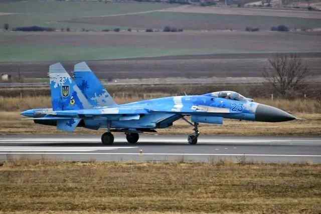 إسقاط أربع طائرات أوكرانية من طراز Su-27 في معركة جوية مع طائرات مقاتلة روسية