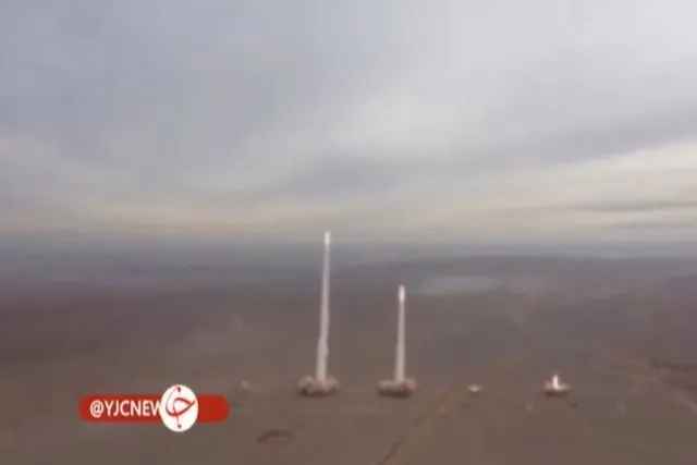 إيران تكشف عن قواعد صواريخ وطائرات مسيرة تحت الأرض