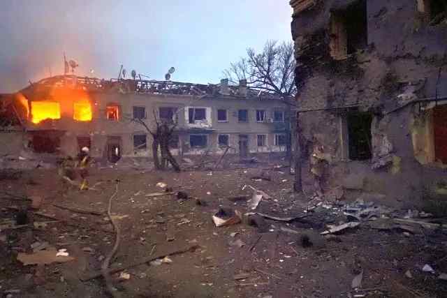هجوم صاروخي روسي على أكاديمية عسكرية أوكرانية يقتل 180 "مرتزقا أجنبيا"