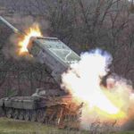 الجيش الأوكراني يستخدم راجمة الصواريخ TOS-1A "Solntsepyok" التي استولى عليها من القوات الروسية ضد الأخيرة
