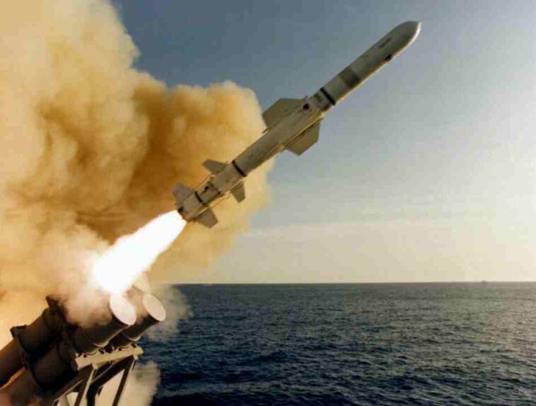 المملكة المتحدة تخطط لتزويد أوكرانيا بصواريخ مميتة مضادة للسفن لإنهاء الحصار البحري الروسي