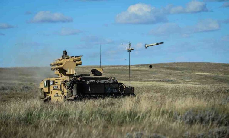رئيس الوزراء البريطاني ي‏قرر نقل أنظمة الدفاع الجوي Stormer HVM إلى أوكرانيا