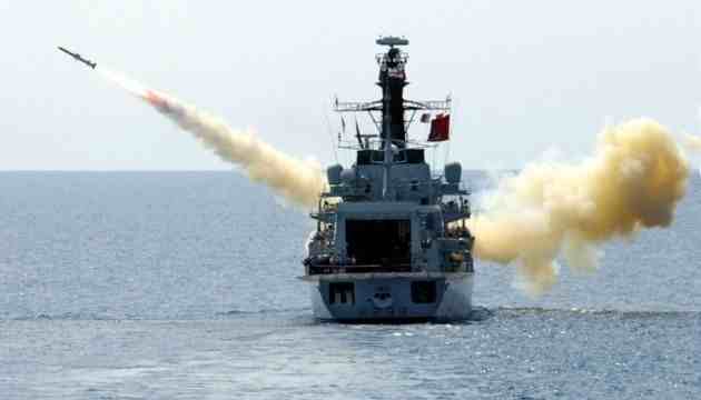 أوكرانيا تتلقى صواريخ "هاربون" الأمريكية المتطورة لتدمير السفن الروسية في البحر الأسود