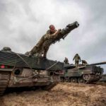 صفقة مُربحة.. بولندا تستحوذ على دبابات K2 الكورية و Leopard 2 الألمانية لتحل محل T-72 الممنوحة لأوكرانيا