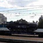 روسيا تنشر دبابات T-62 التي تعود لحقبة الحرب الباردة في أوكرانيا (فيديو)