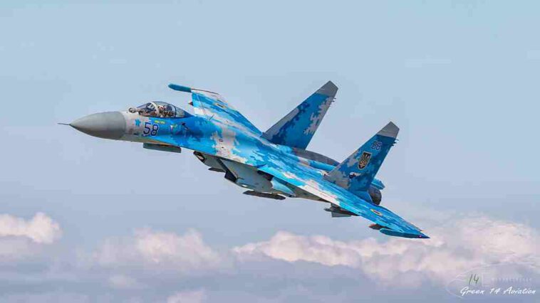 قوات الدفاع الجوي الروسية تسقط طائرة أوكرانية من طراز Su-27